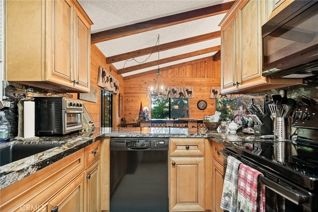 Photo of 824 Oakmont Lane