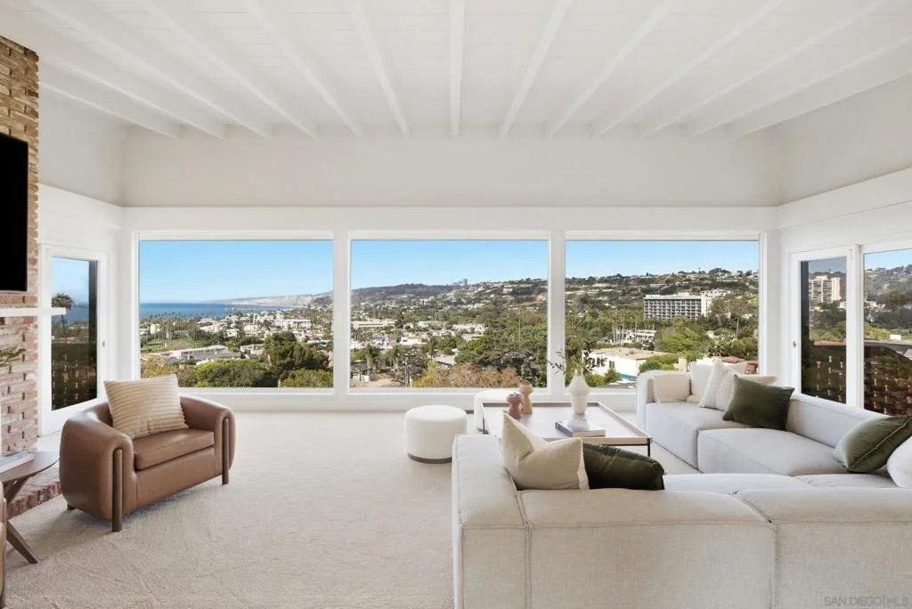 Photo of 7865 Roseland Drive