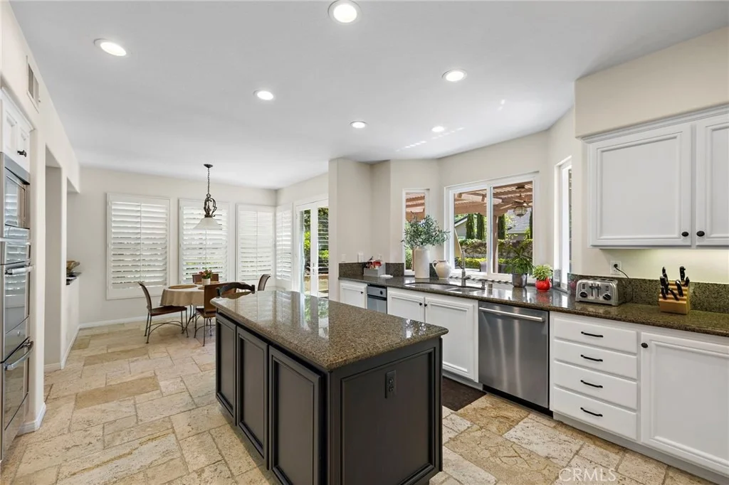 Photo of 2 Stoneridge