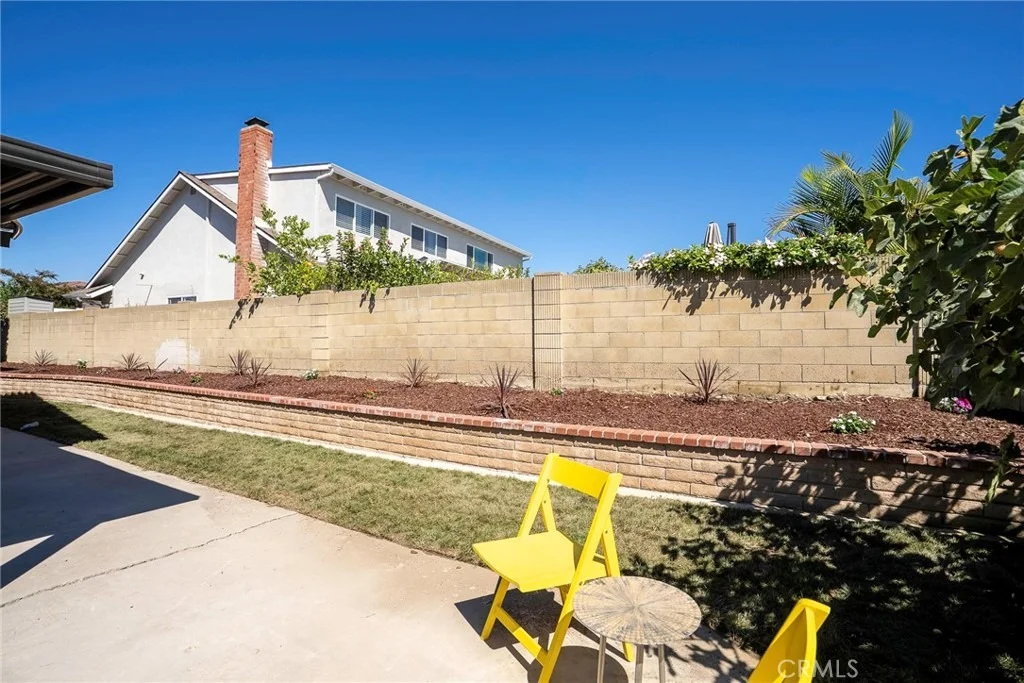 Photo of 25112 Northrup Drive