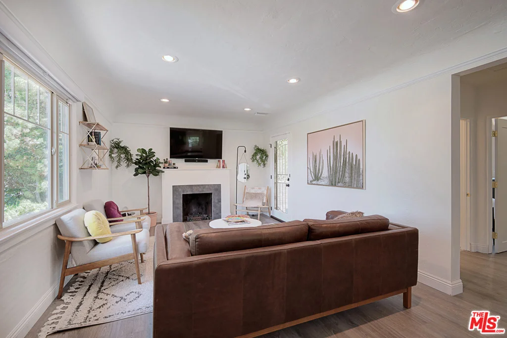 Photo of 1830 HILL Drive