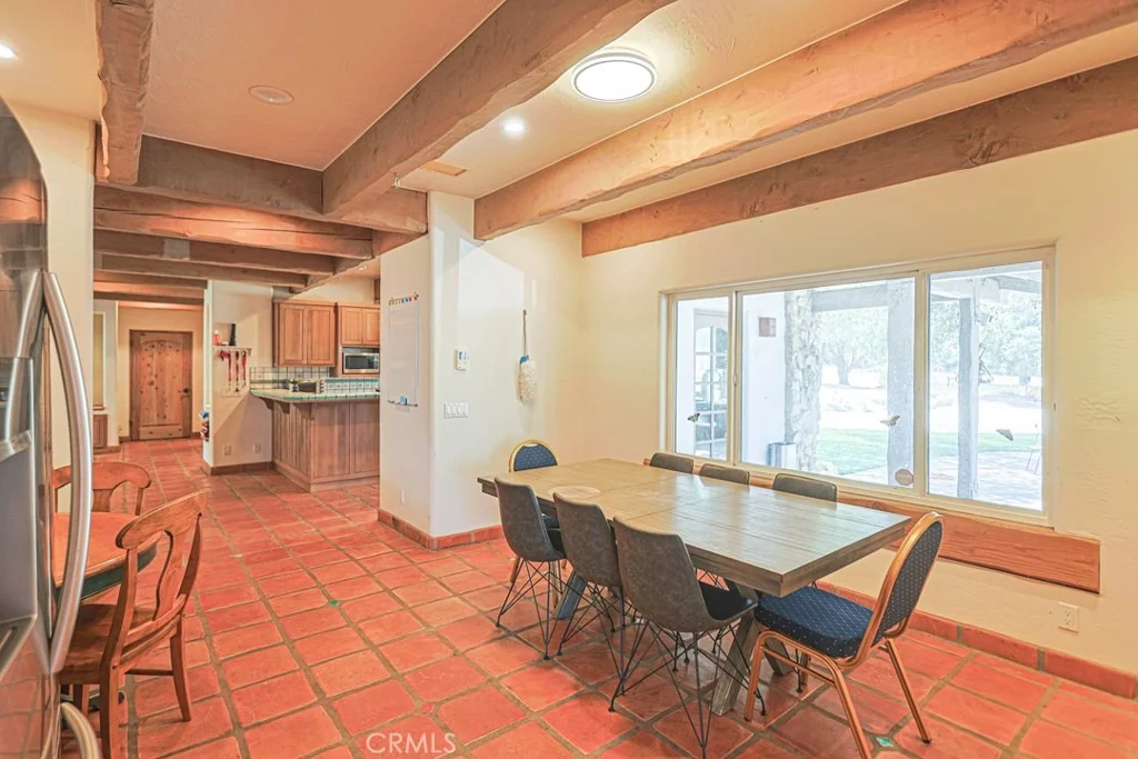 Photo of 38181 Valley Oak