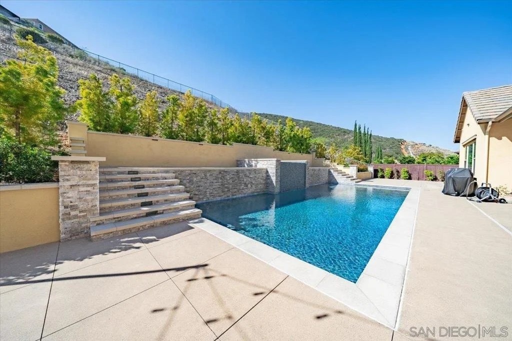 Photo of 541 Ledge