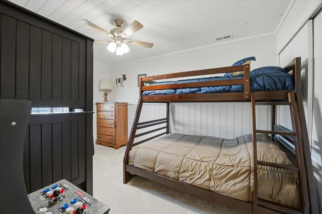 Photo of 913 Mount Doble Drive