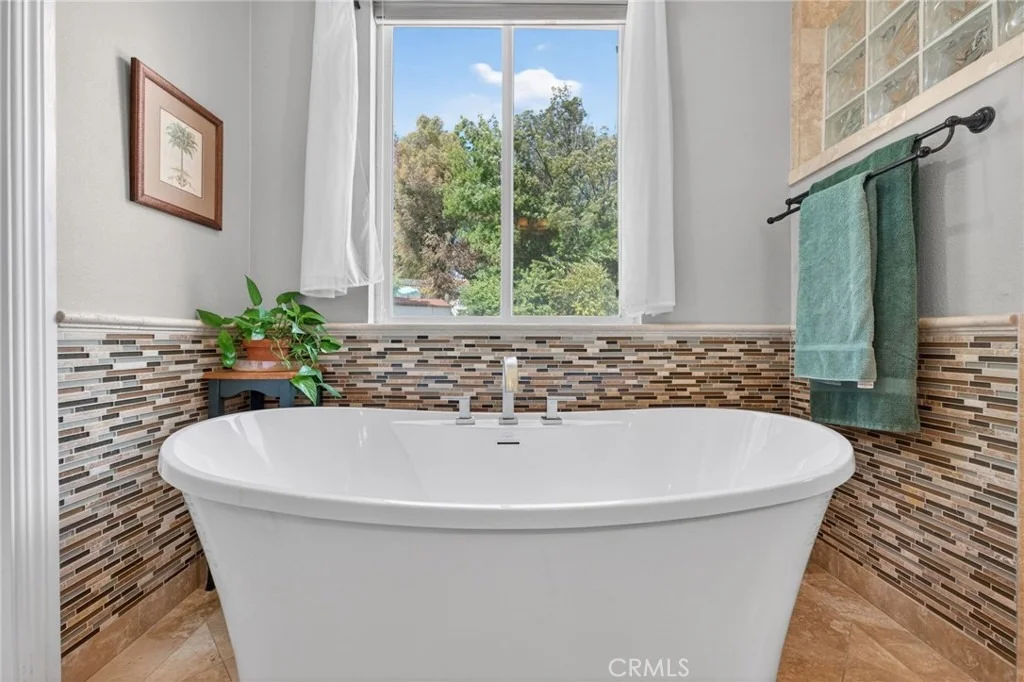 Photo of 40639 Baccarat Road
