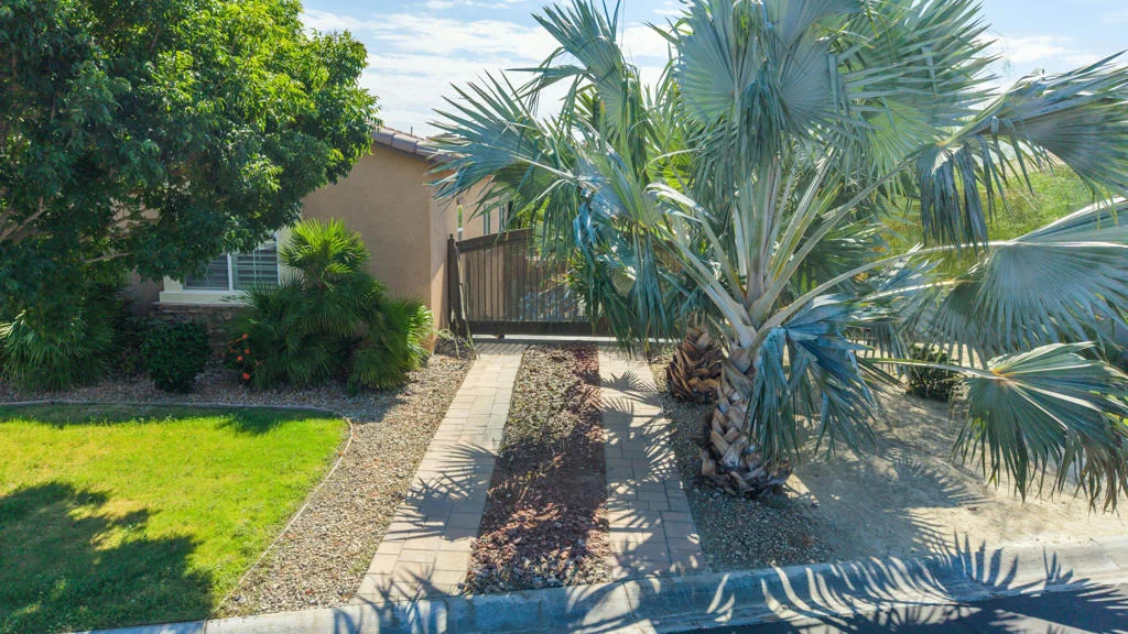Photo of 42210 Summit Way