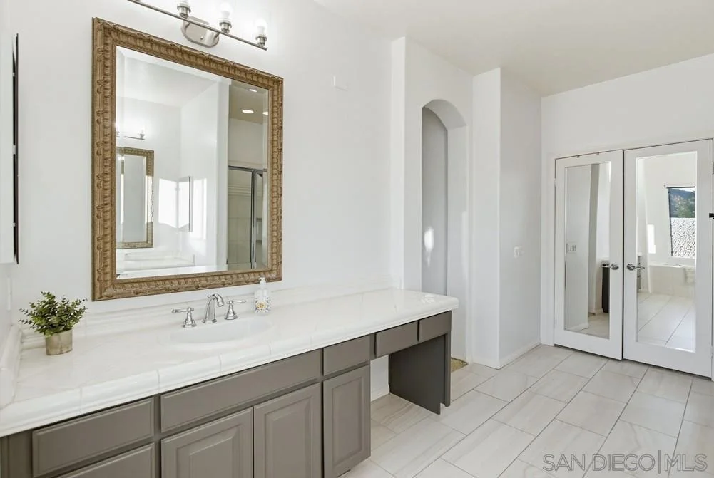 Photo of 2327 Orchard View Ln