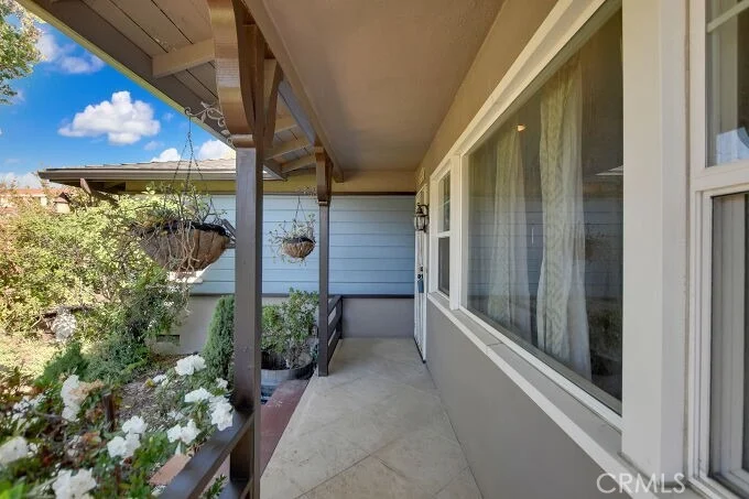 Photo of 422 W Ada Avenue