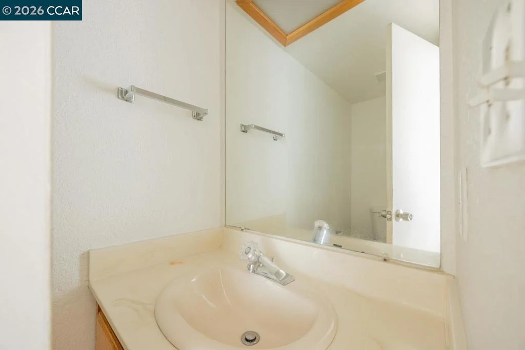 Photo of 4528 Knollpark Cir