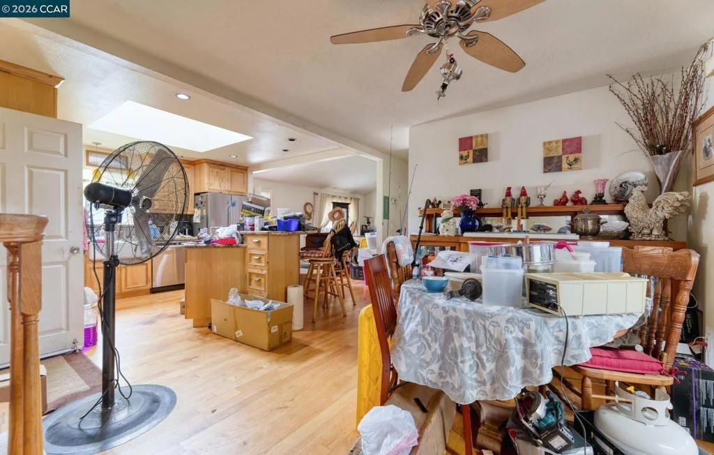 Photo of 457 Gilda Ave