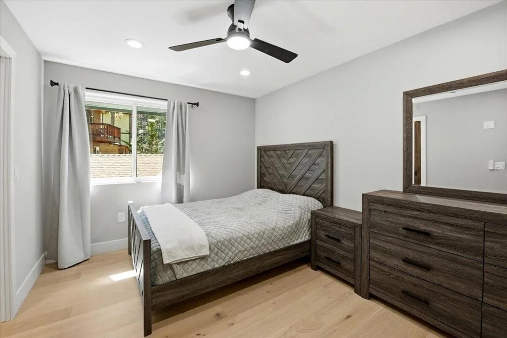 Photo of 830 Oriole Drive