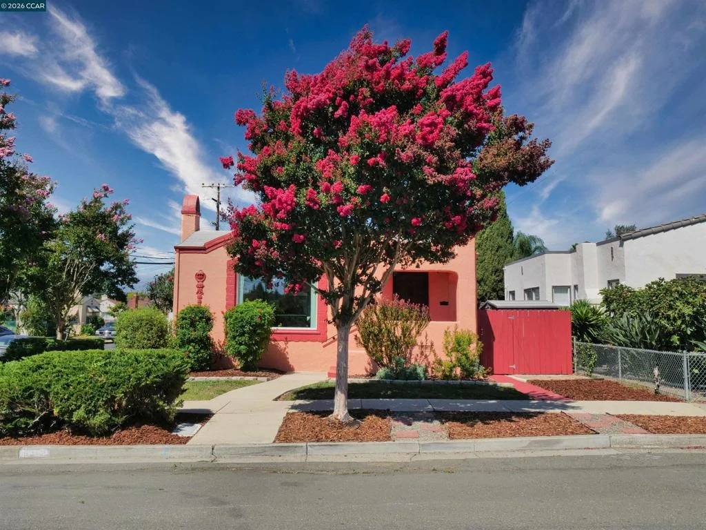 Photo of 1402 Gordon Street