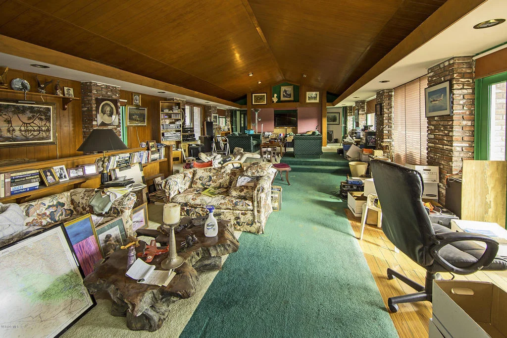Photo of 15888 Foothill Road