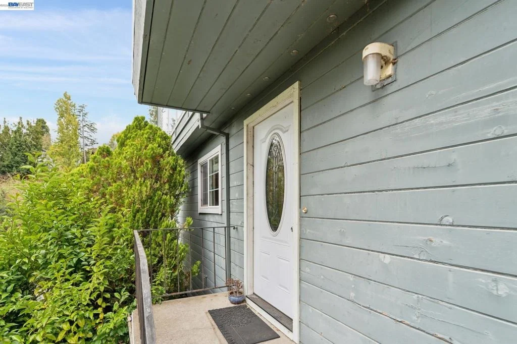 Photo of 6151 Valley View Rd