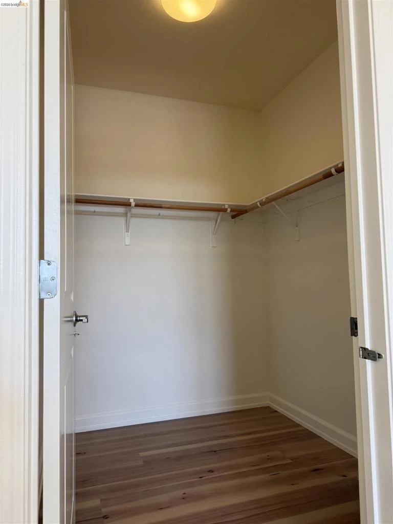 Photo of Unit 607 at 423 7Th St
