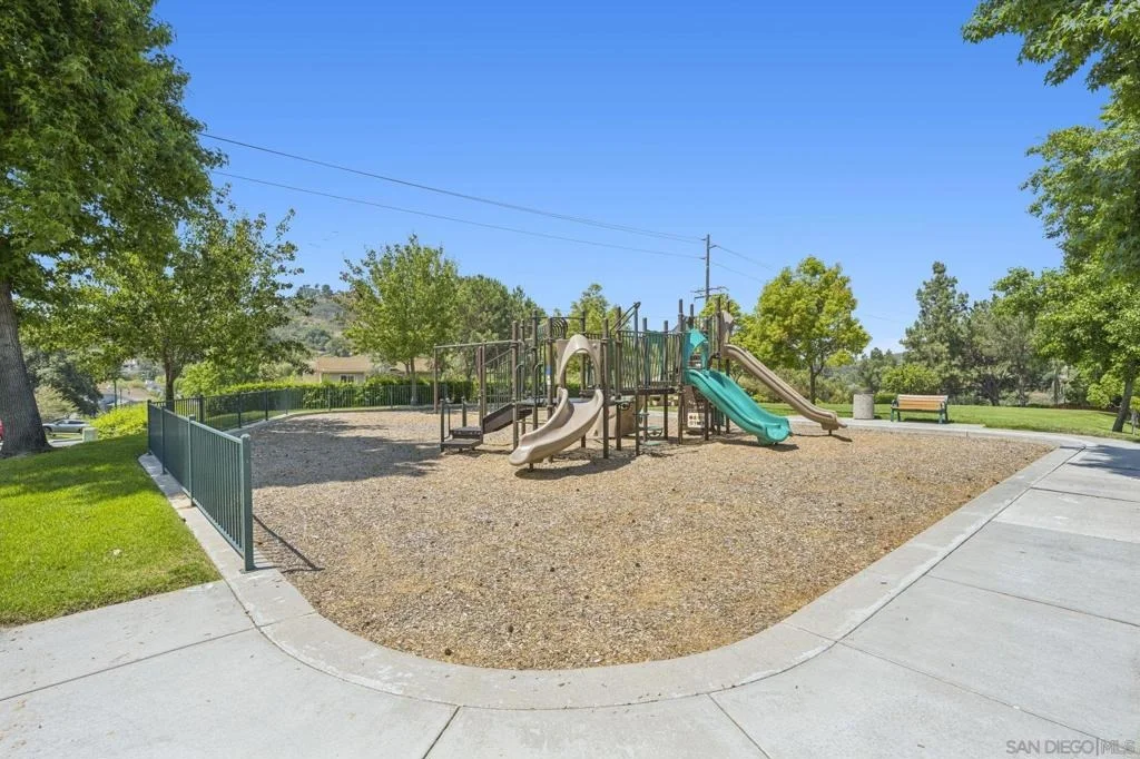 Photo of 901 Rose Arbor Drive