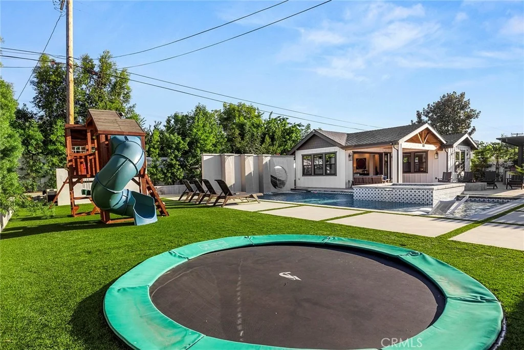 Photo of 136 Miramonte Drive