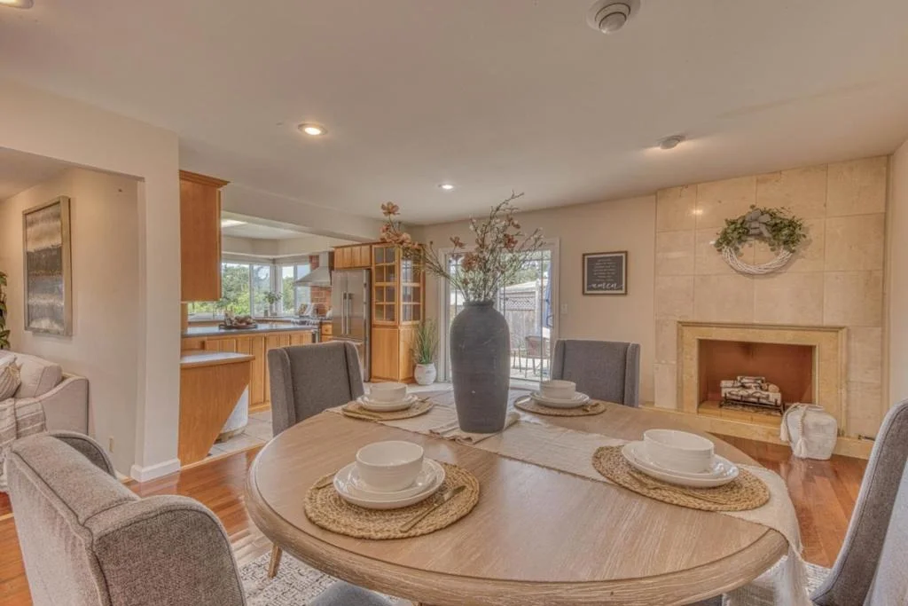 Photo of 15460 Oak Hills Drive