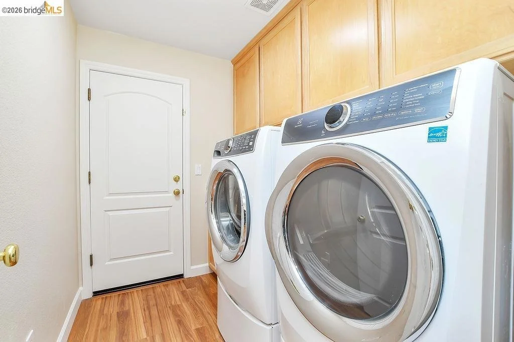 Photo of 54 Janin Pl