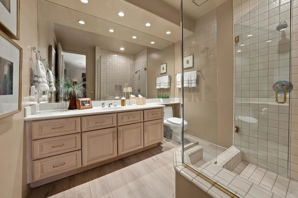 Photo of 41775 Harrison Drive