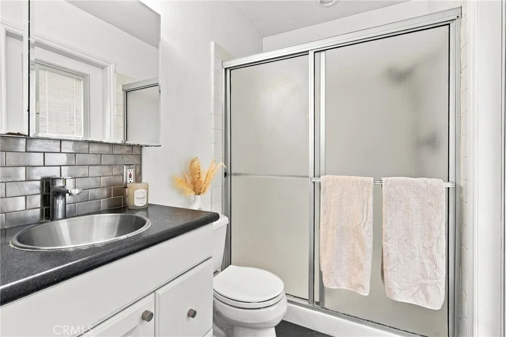 Photo of 415 Glenhill