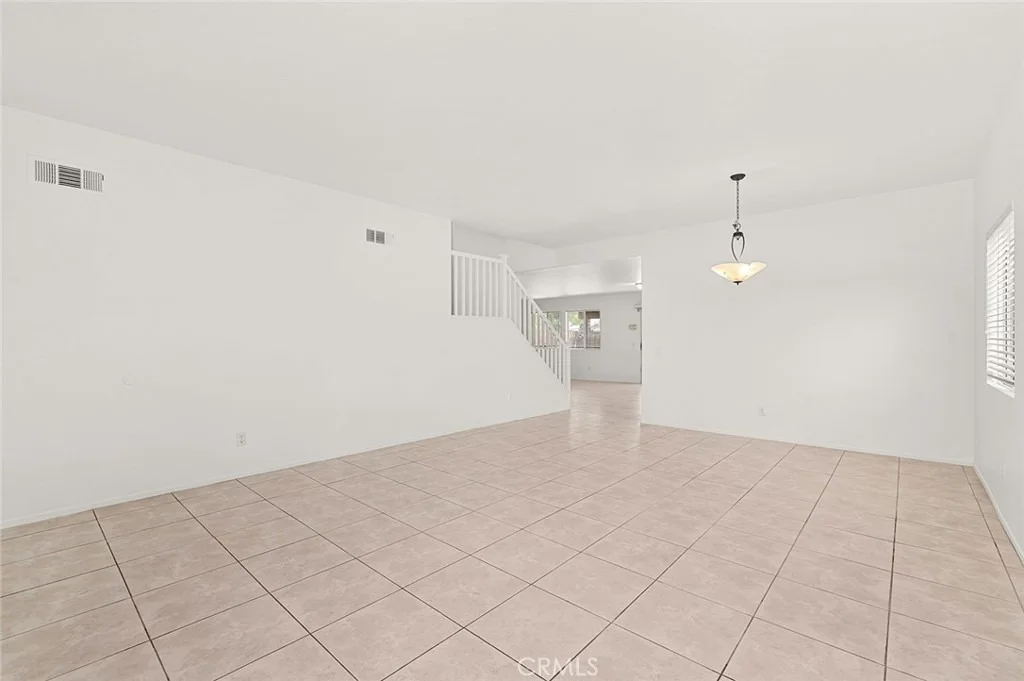 Photo of 44713 Longfellow Avenue