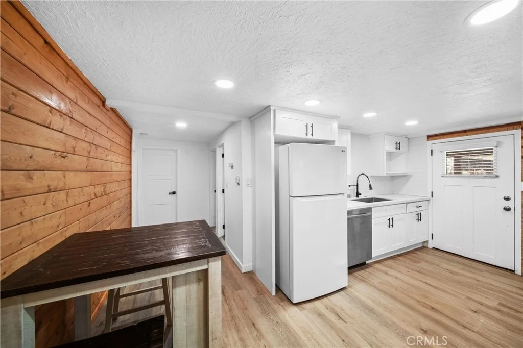 Photo of 180 Glen Avon Dr