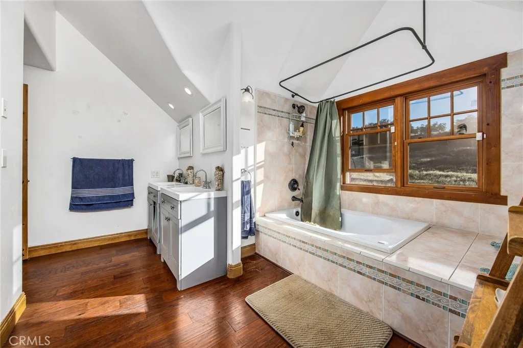 Photo of 43780 Paseo Espinazo