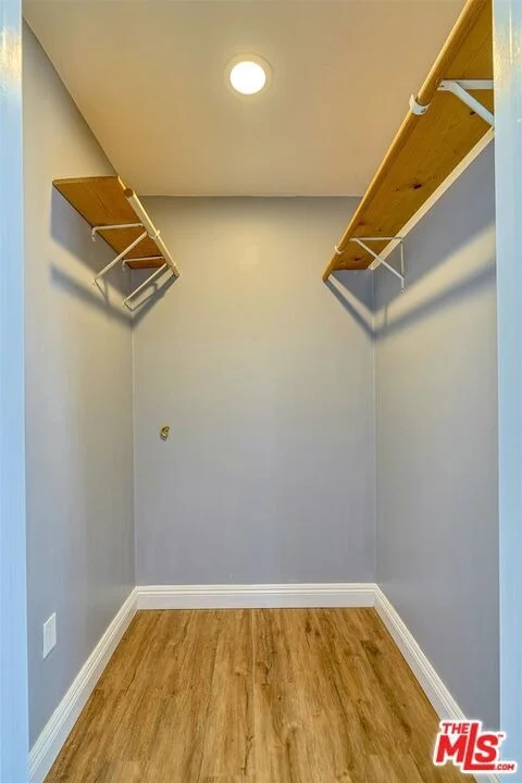 Photo of 512 E Tujunga Avenue