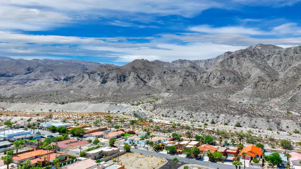 Photo of 54677 Avenida Diaz