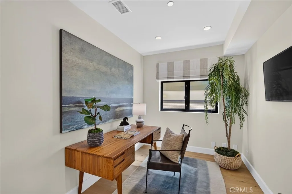 Photo of 33 Bay Drive