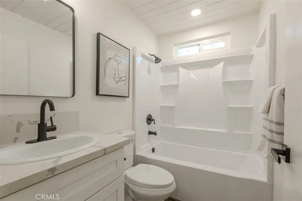 Photo of 2036 La Jolla