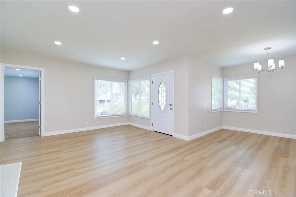Photo of 306 W Porter