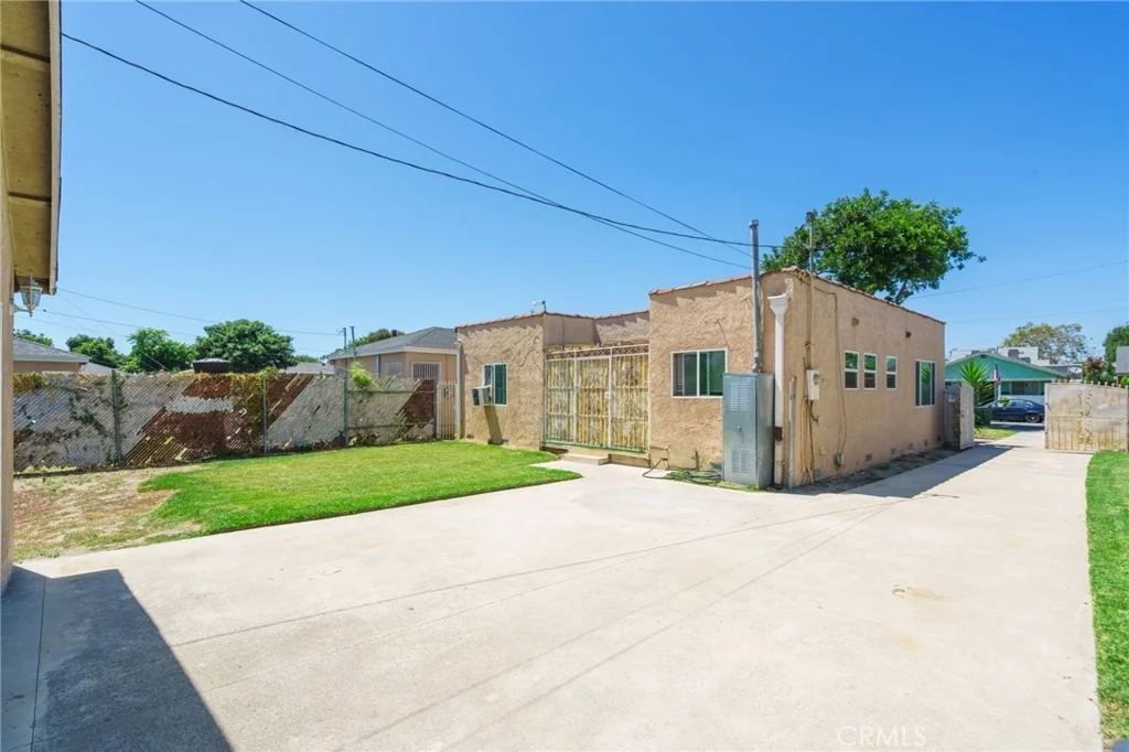 Photo of 346 W School Street