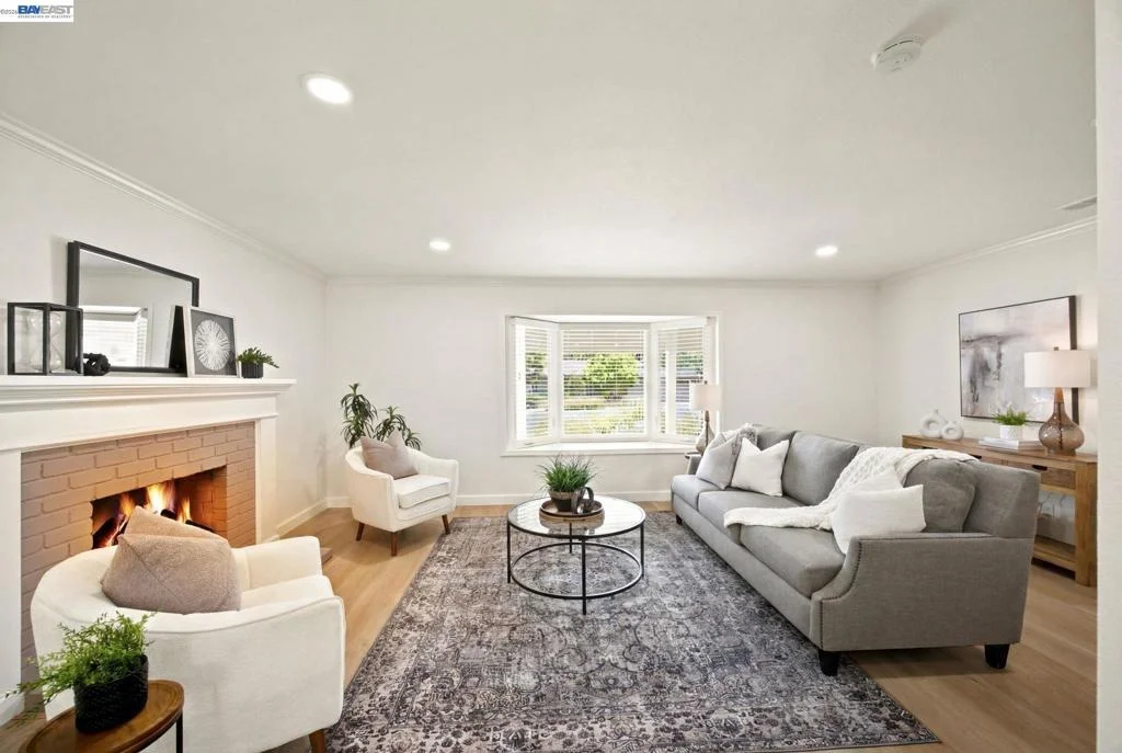Photo of 1082 Springfield Dr.