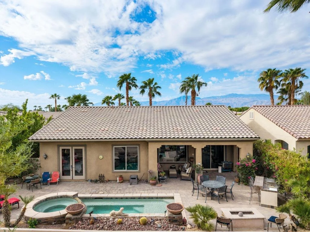 Photo of 81194 Avenida Colonias
