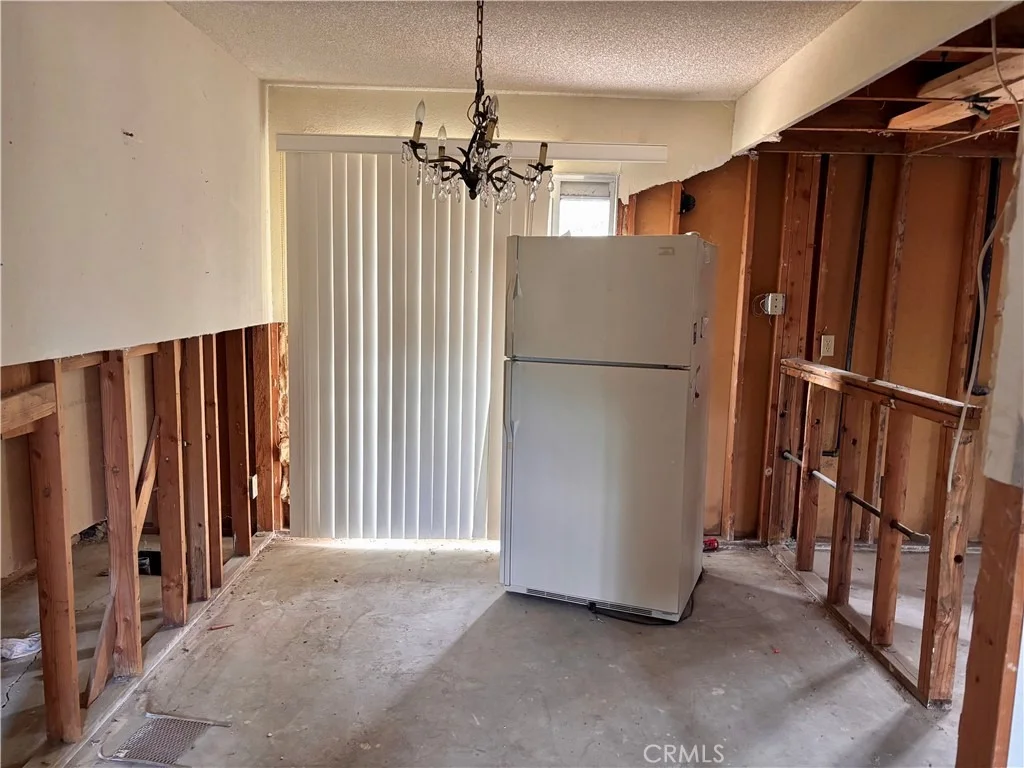 Photo of 7890 Mariposa