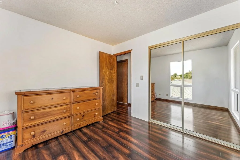 Photo of 4439 La Canada