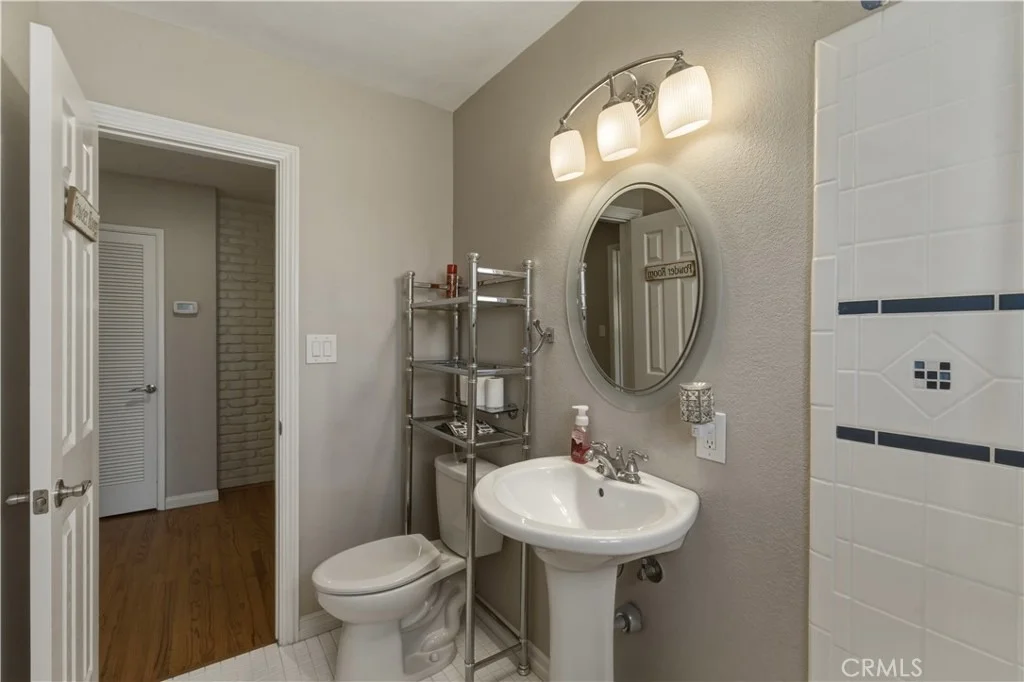 Photo of 1611 Hillcrest