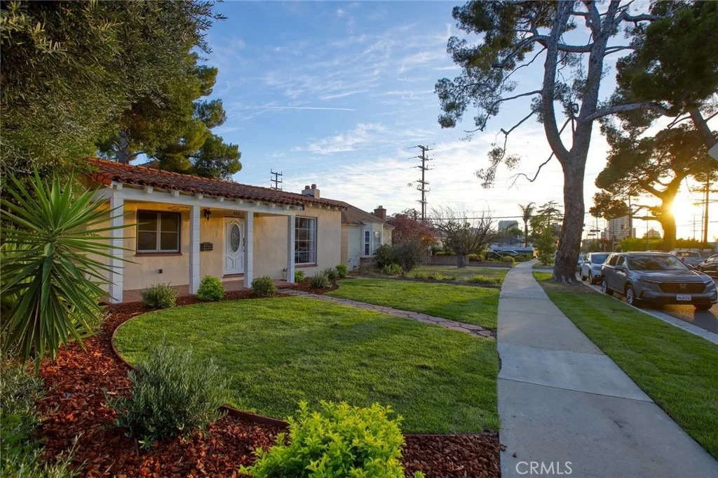 Photo of 822 Monterey