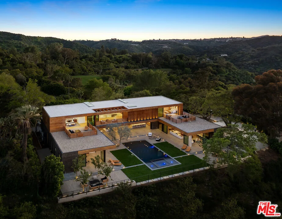 Photo of 9705 Oak Pass Road