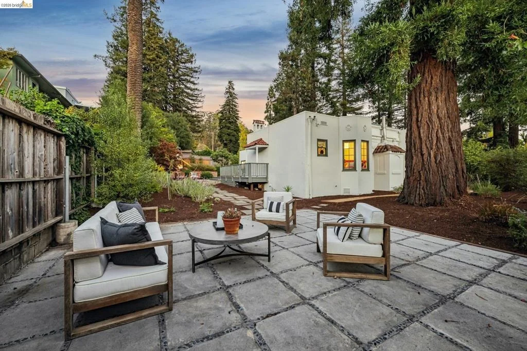 Photo of 5529 Snake Rd