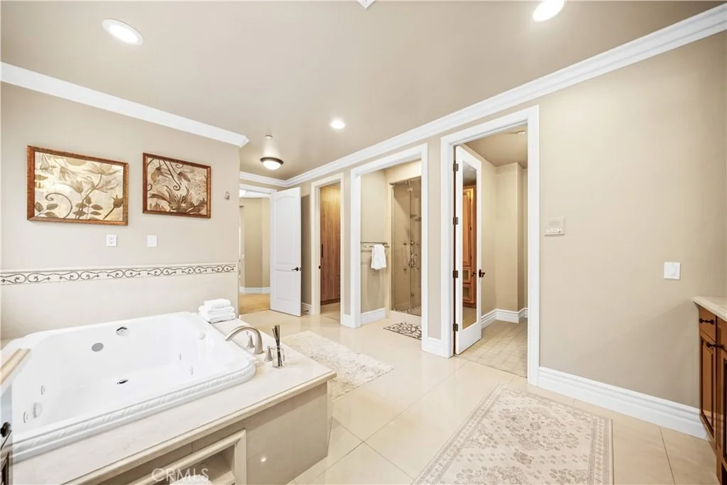 Photo of 325 N Terrace View