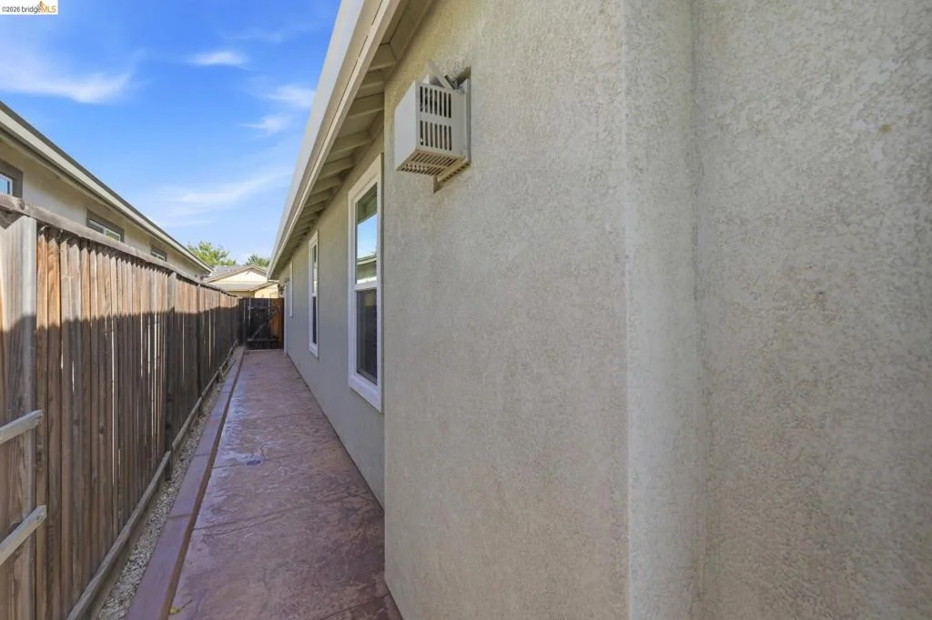 Photo of 705 Pardee Ct