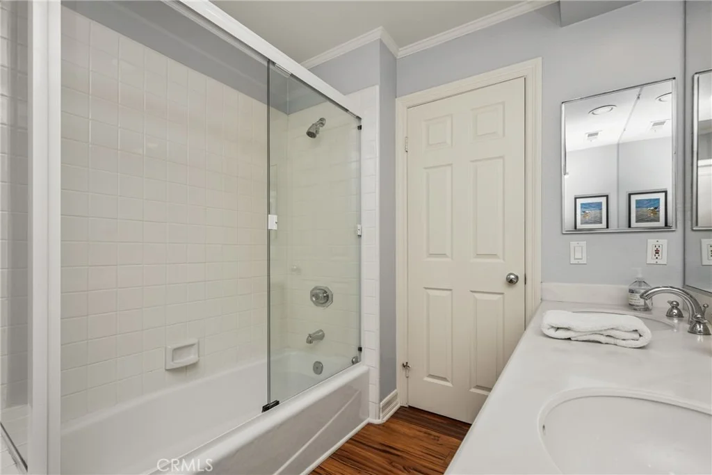 Photo of 57 Emerald