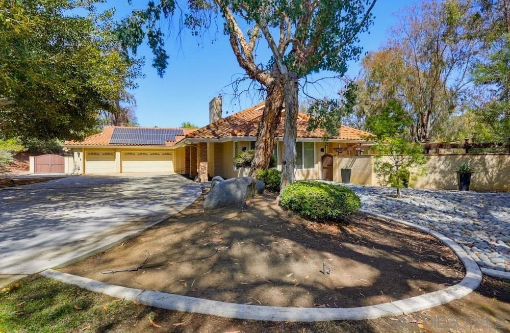 Photo of 15311 Crestview