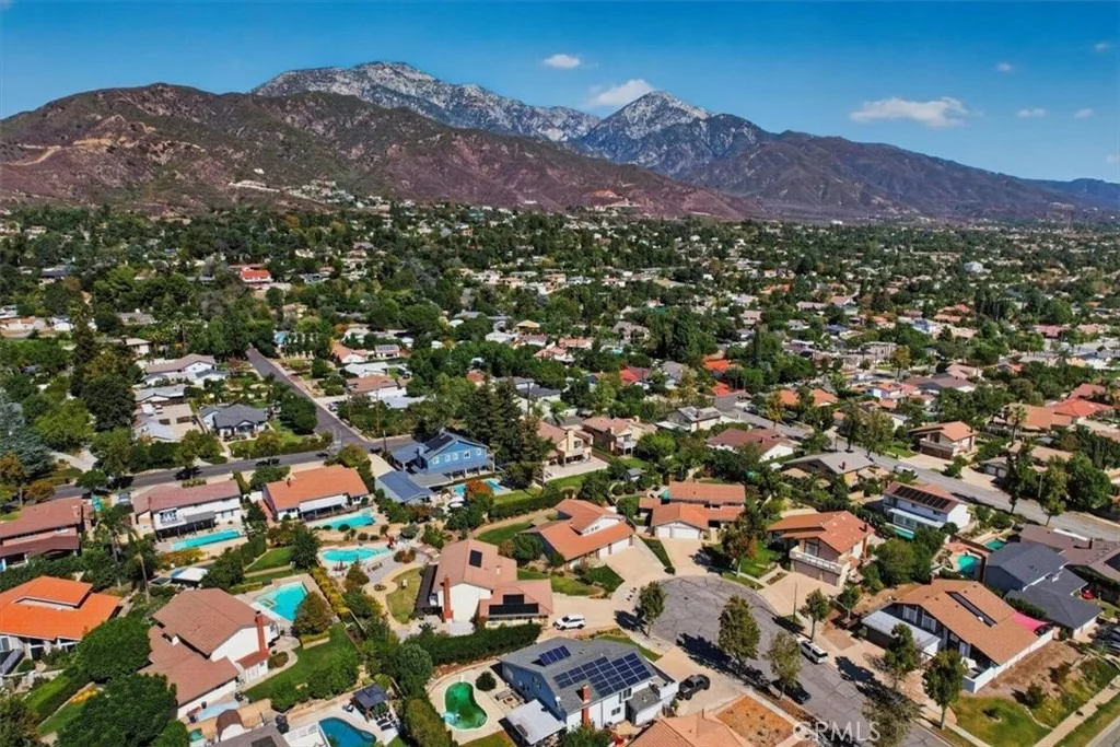 Photo of 2279 Shirley