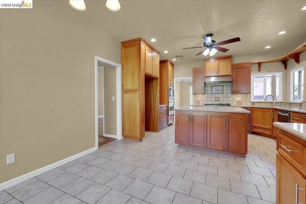 Photo of 722 Mariner Loop