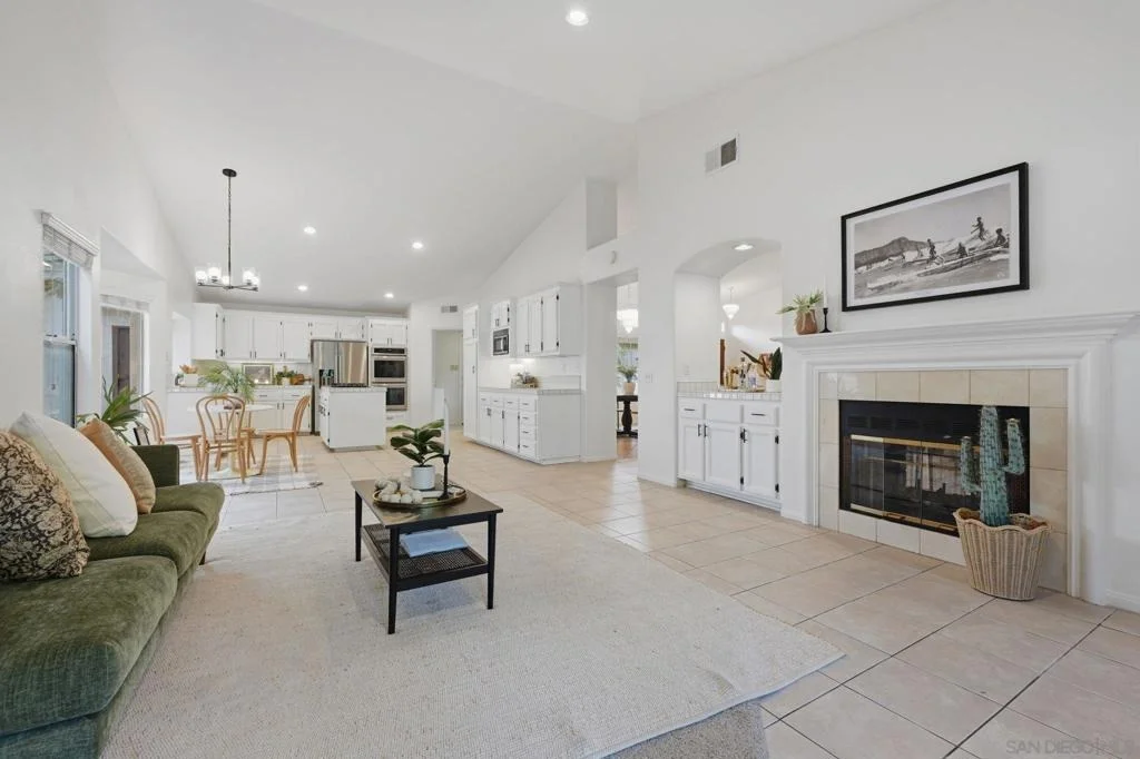 Photo of 350 Crestview