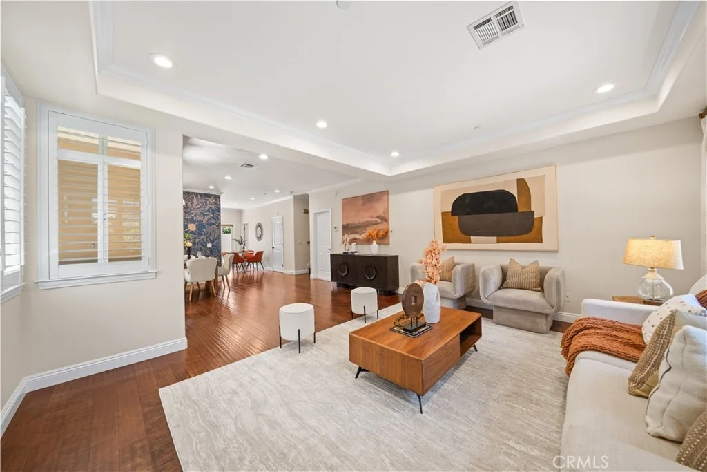 Photo of Unit D at 2438 Oneida Street
